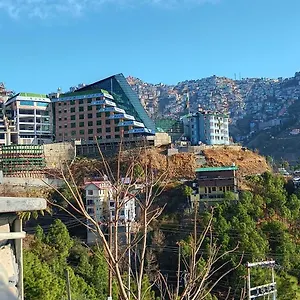 Summer Lead Hotel