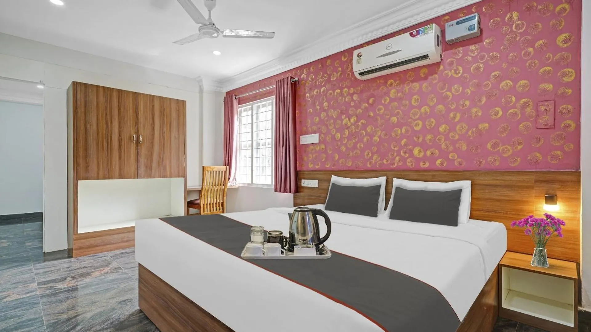 Capital O Rayan Plaza Hotel Kochi